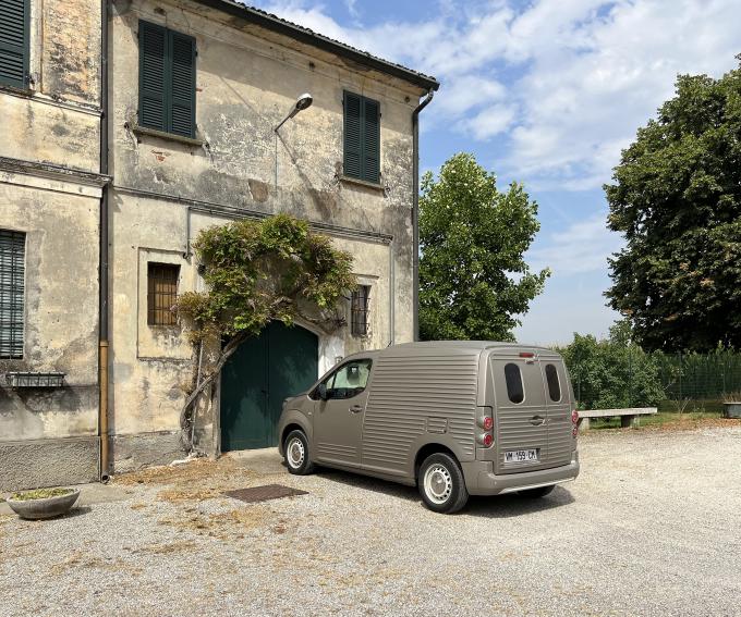 El Citroën Berlingo “resucita” al 2CV furgoneta